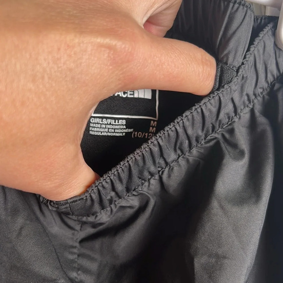 THE NORTH FACE Girls Running Short Black Large 10/12 Moisture Wick Inner Brief - Picture 2 of 4